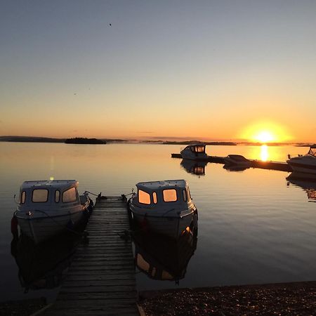 Tullybay Holiday Lodges Enniskillen Exterior foto